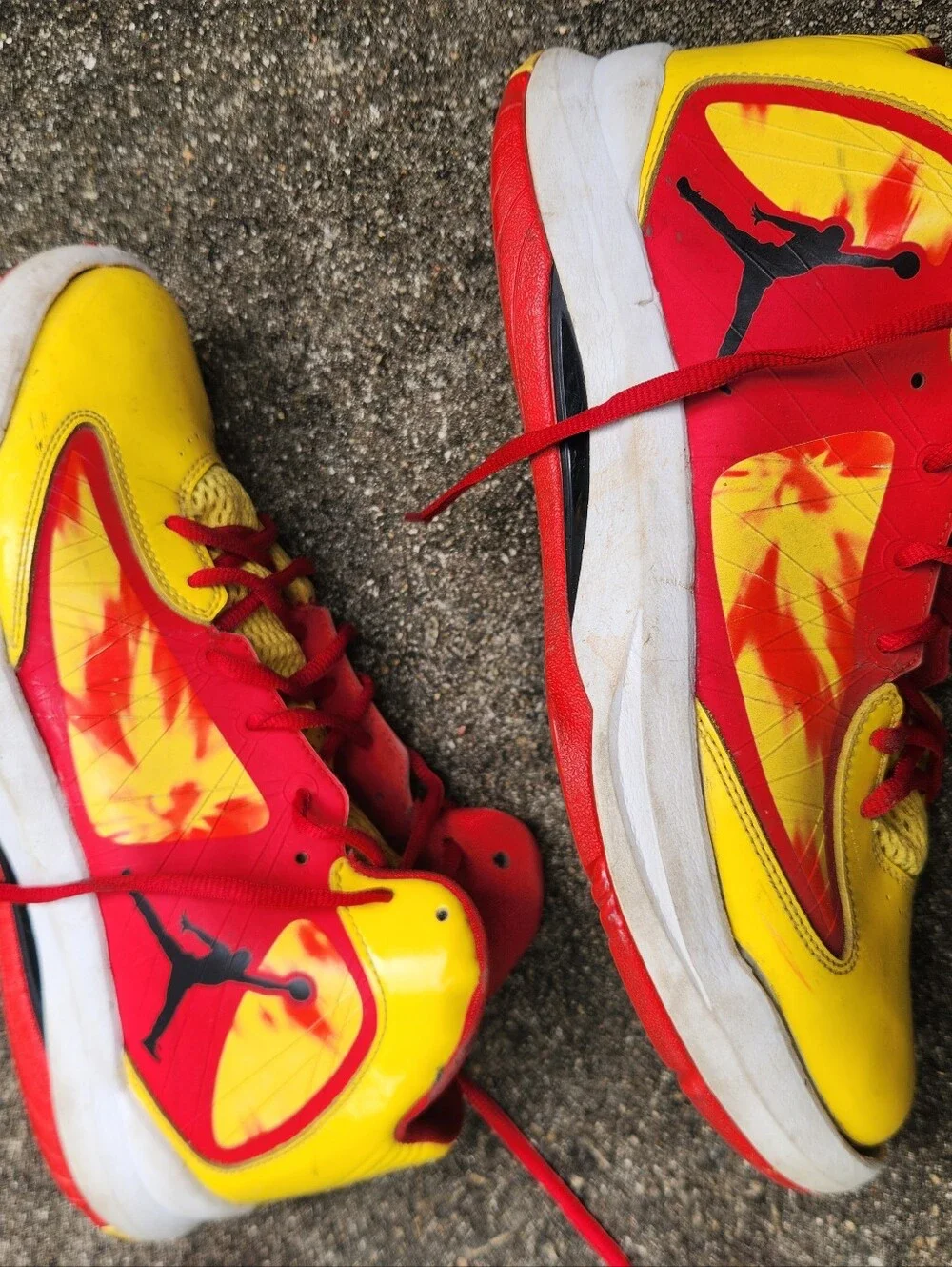 Jordan Aero Flight Hulk Hogan Yellow & Red Athletic Shoes - Performance Sneaker